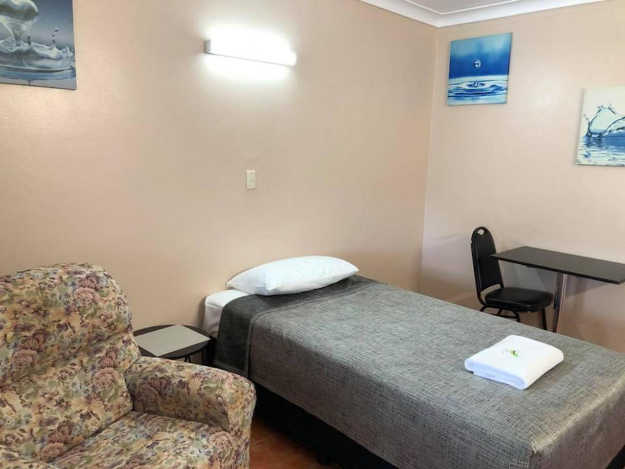 Childers Budget Accommodation エクステリア 写真